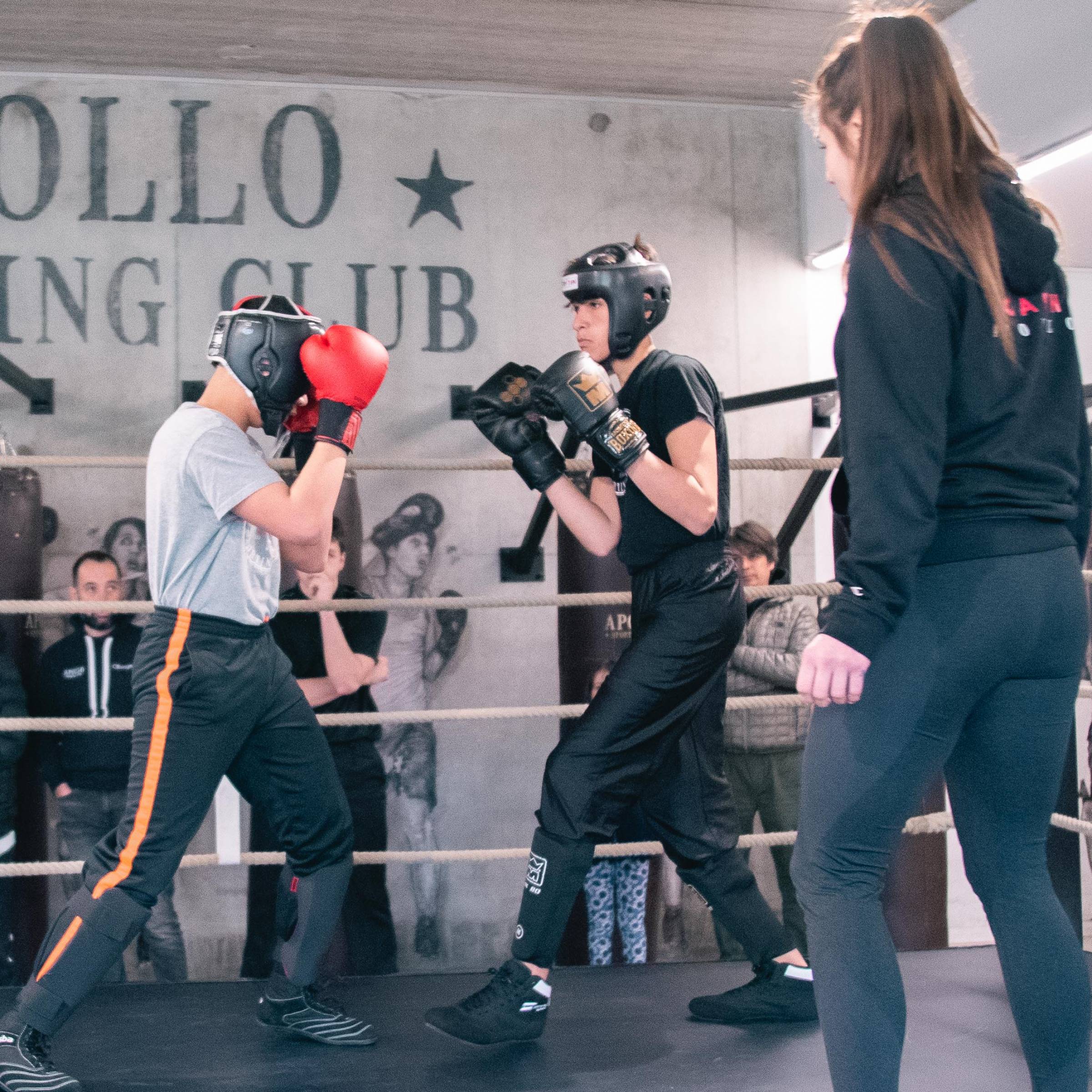 combat de boxe enfant