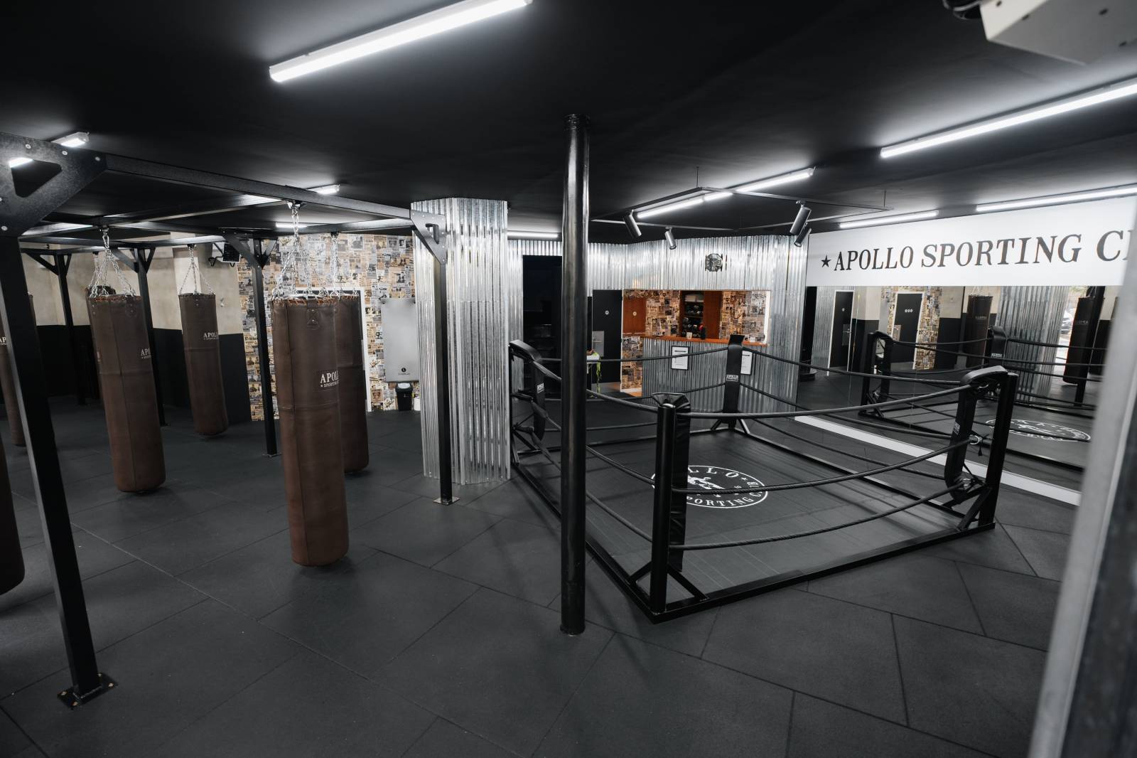 intérieur de la salle du 3e