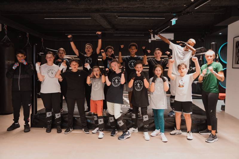 Vacances Scolaires : Où inscrire votre enfant pour faire de la boxe accompagné de coach passionnés à Paris ?