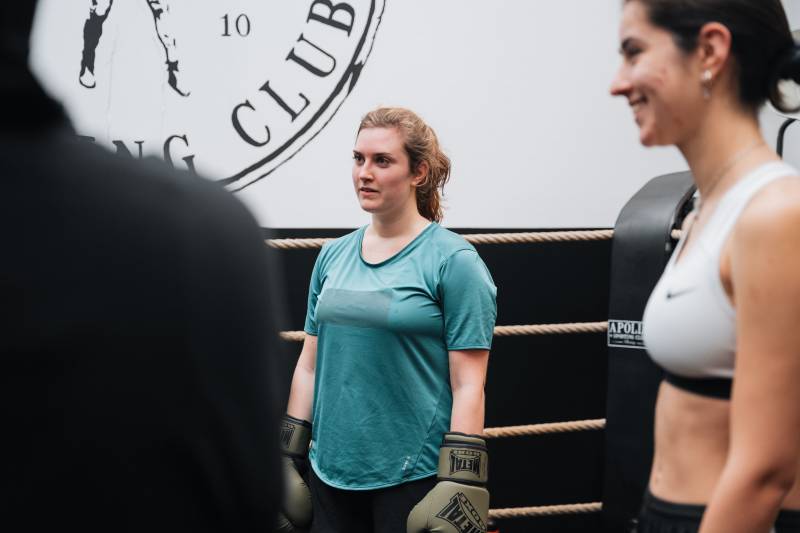 Rentrée 2025 à Paris 3 Le Carreau du Temple : sessions de boxe féminine sécurisées et inclusives pour toutes les Parisiennes