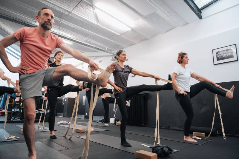 le Vinyasa Yoga chez Apollo Sporting Club Paris 17 à 15 €