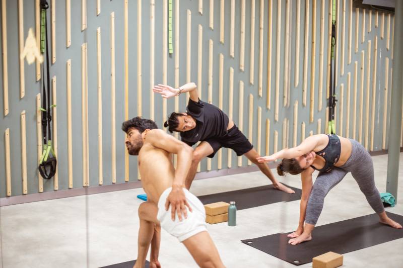 la pratique du yoga est idéale pour vous reconnecter à vous-même