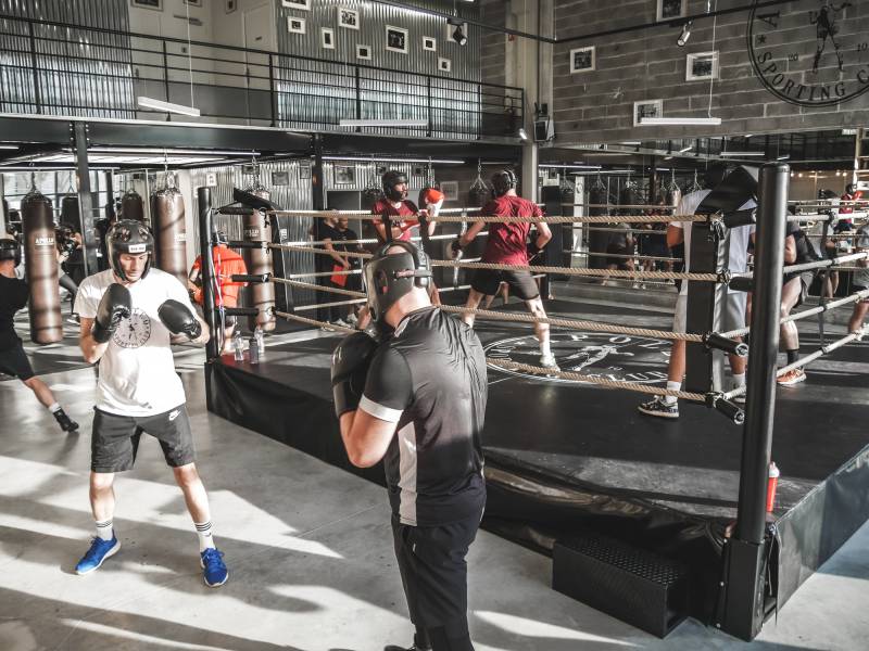 louez une salle pour un EVJF entre copines, boxe et fitness garantis
