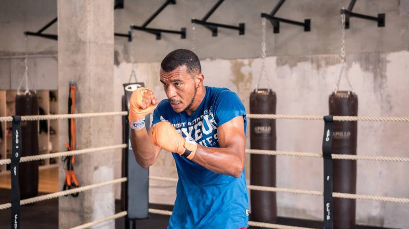 cours de fitness en poids du corps pour plus de sécurité