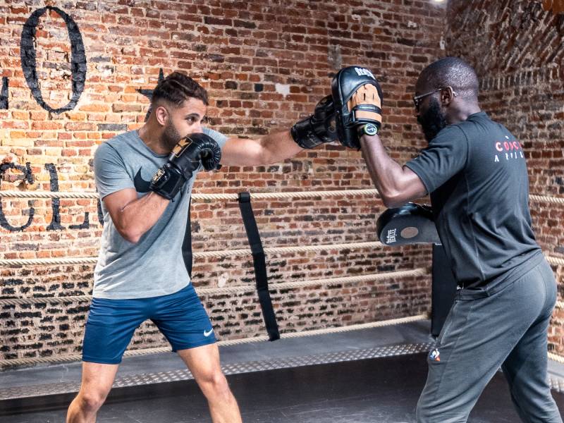 cours débutant de boxe dans la salle de paris 9