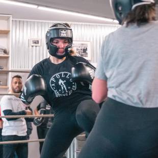 sparring de boxe entre femmes